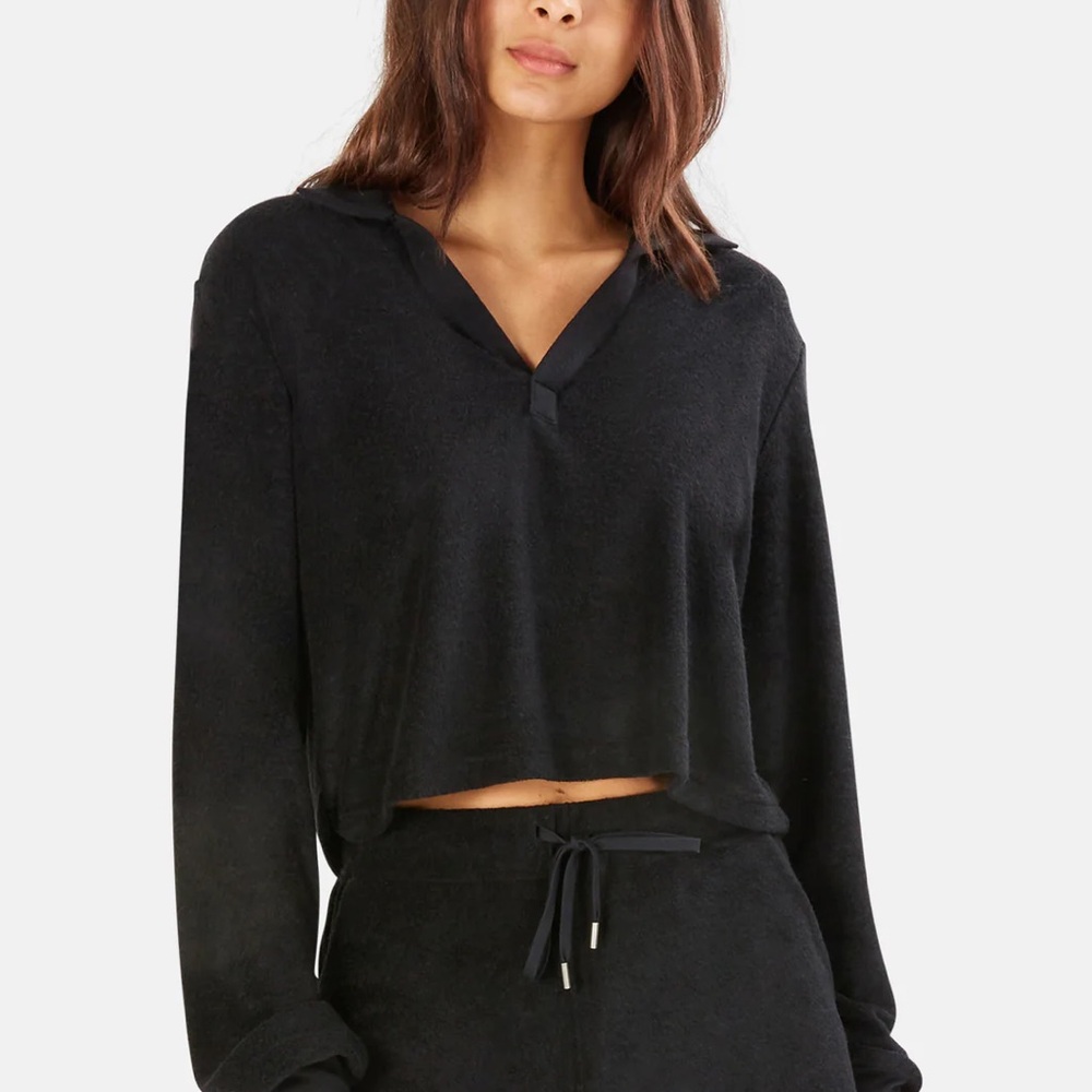 Blue & Cream Black V-Neck Sweatshirt